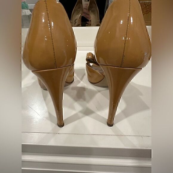 Valentino Classic Patent Leather Bow - Picture 4 of 16